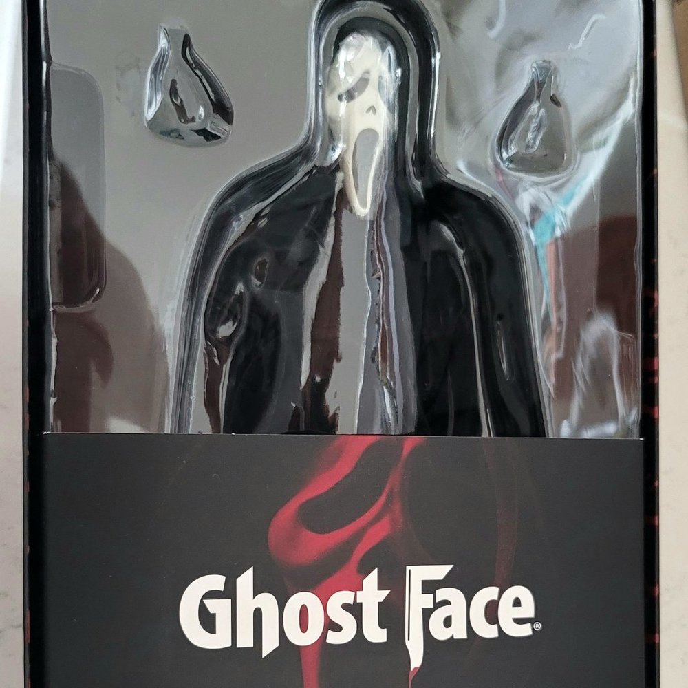 Sideshow Collectibles Ghost Face Figure - 1/6 scale